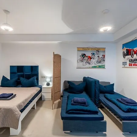 Modern Flat In Kreuzberg 2 Bath * Berlin